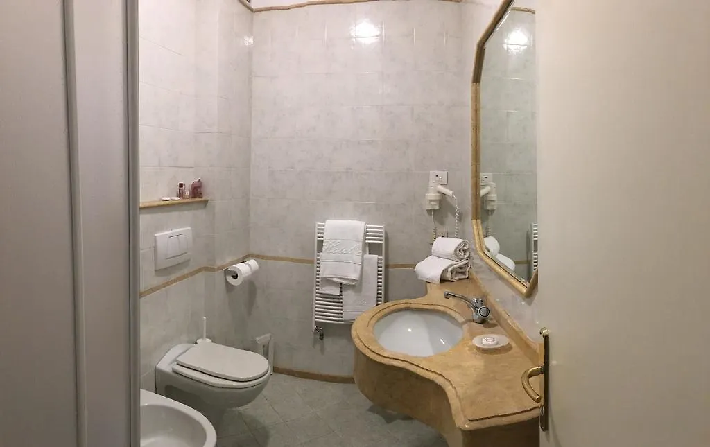 Hotel Da Filie' Querceta 3*,  Italy